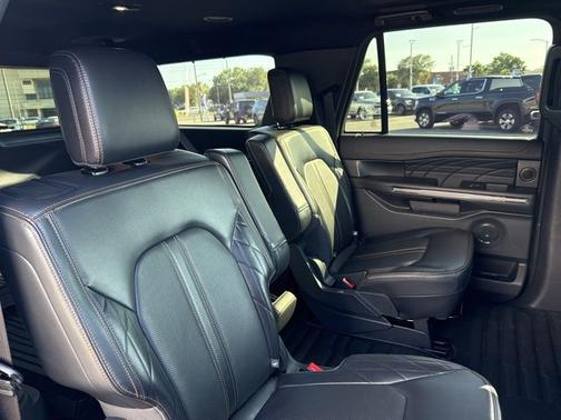 AGATE BLACK METALLIC 2024 Ford Expedition PLATINUM