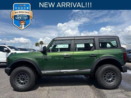 Green Metallic 2025 Ford Bronco Base