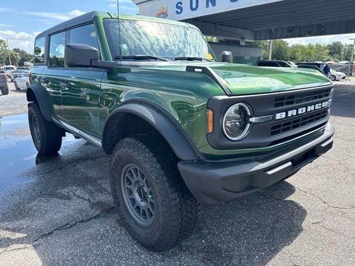 Green Metallic 2025 Ford Bronco Base