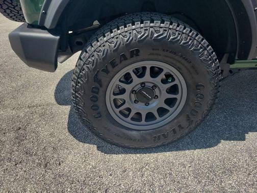 Green Metallic 2025 Ford Bronco Base