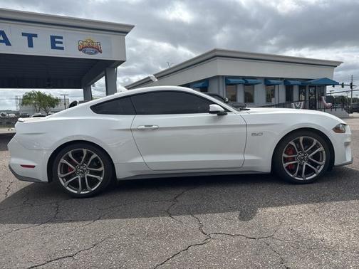 OXFORD WHITE 2019 Ford Mustang GT PREMIUM