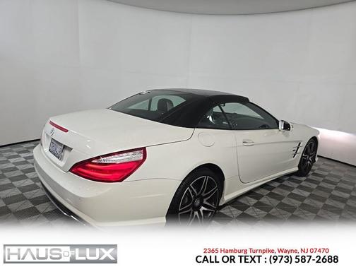 White 2015 Mercedes-Benz SL-Class 2dr Roadster SL 550