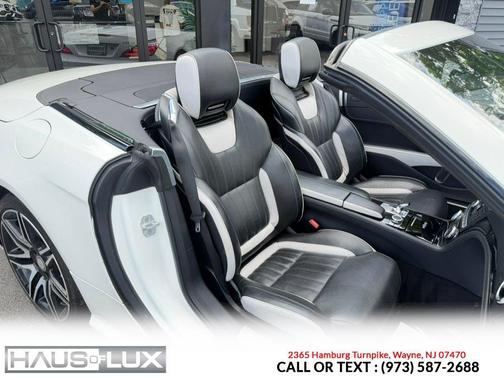 White 2015 Mercedes-Benz SL-Class 2dr Roadster SL 550