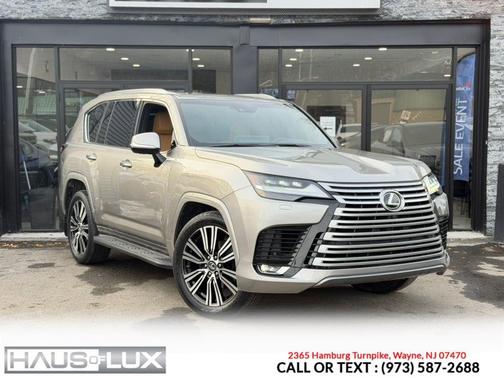 2022 Lexus LX 600 Premium