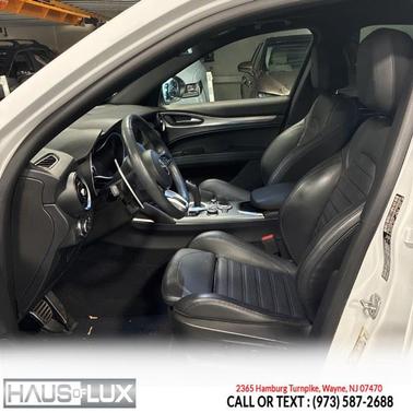 2023 Alfa Romeo Stelvio Veloce AWD