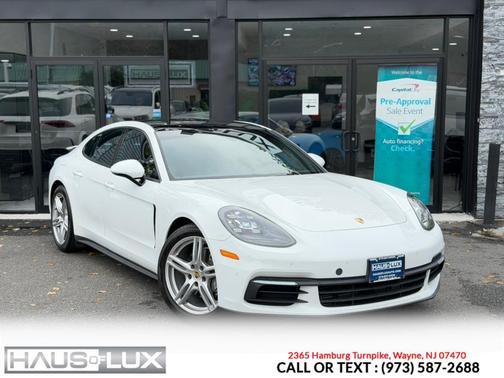 2018 Porsche Panamera 4