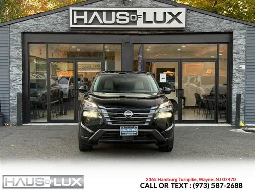 Super Black 2025 Nissan Rogue SV