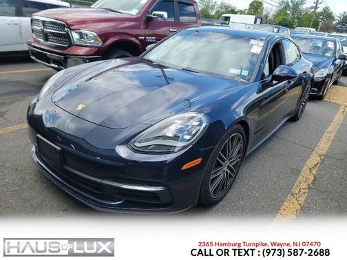 Night Blue Metallic 2018 Porsche Panamera 4S