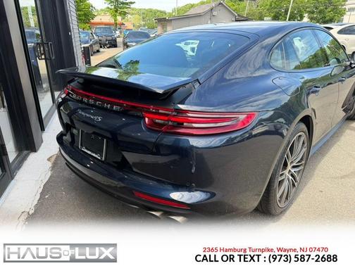 Night Blue Metallic 2018 Porsche Panamera 4S