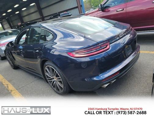 Night Blue Metallic 2018 Porsche Panamera 4S