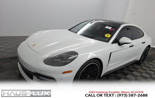 2019 Porsche Panamera 4
