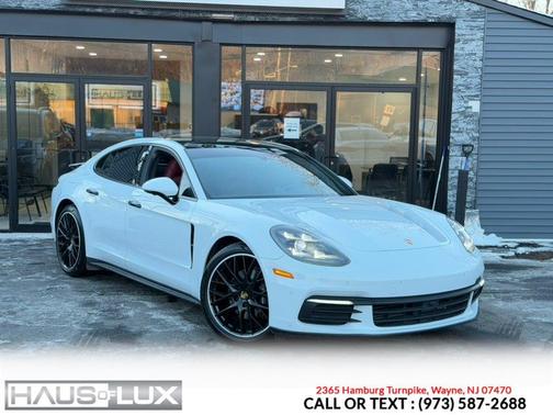 2019 Porsche Panamera 4