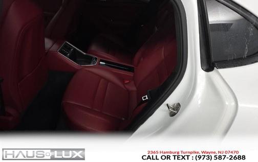 2019 Porsche Panamera 4