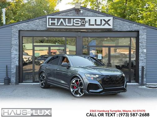Daytona Gray Pearl Effect 2022 Audi RS Q8 4.0T