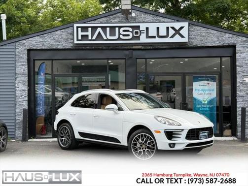 2017 Porsche Macan Base