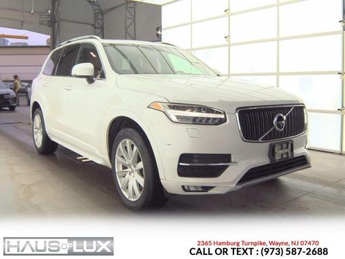 Crystal White Pearl 2016 Volvo XC90 T6 Momentum