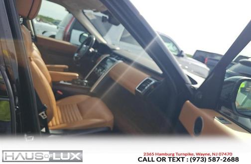 Black 2018 Land Rover Discovery HSE LUXURY