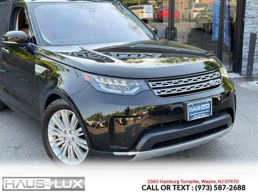 Black 2018 Land Rover Discovery HSE LUXURY