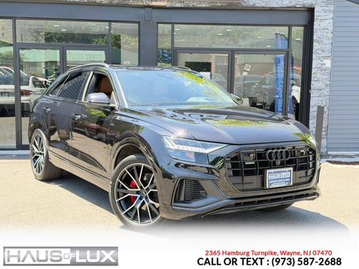 Orca Black Metallic 2020 Audi Q8 55 Prestige