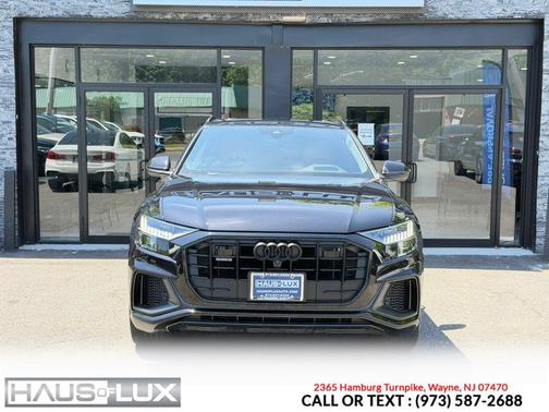 Orca Black Metallic 2020 Audi Q8 55 Prestige