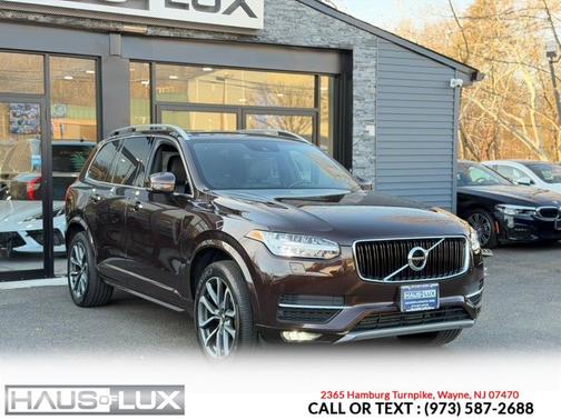 2018 Volvo XC90 T6 Momentum