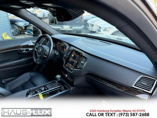 2018 Volvo XC90 T6 Momentum