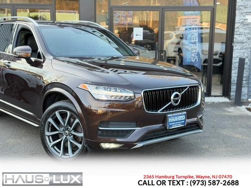 2018 Volvo XC90 T6 Momentum