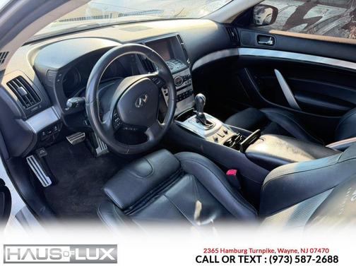 2014 INFINITI Q60 Base