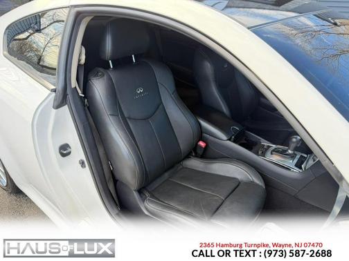 2014 INFINITI Q60 Base