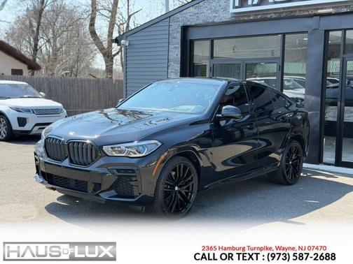 Black 2022 BMW X6 xDrive40i