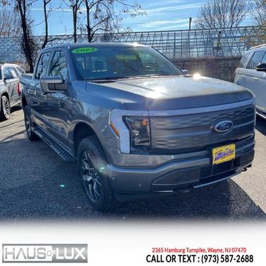 2022 Ford F-150 Lightning LARIAT