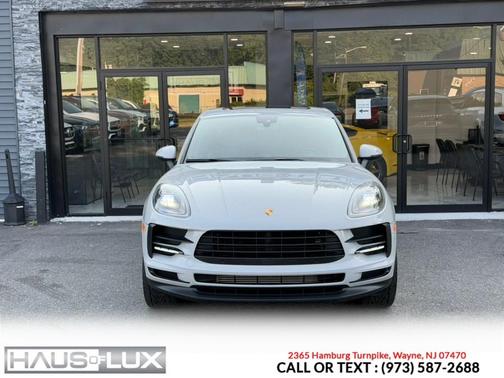 Chalk 2019 Porsche Macan Macan