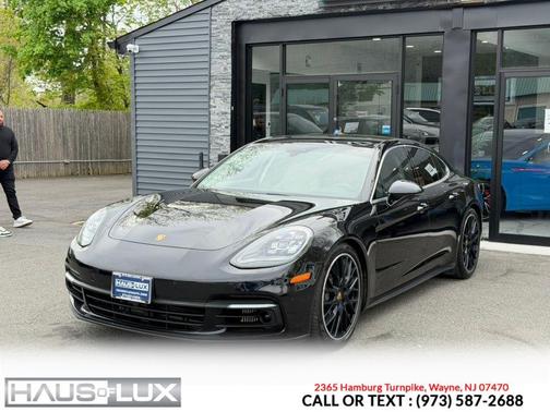 Chalk 2017 Porsche Panamera 4S