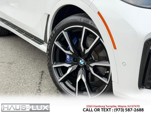 Mineral White Metallic 2021 BMW X7 xDrive40i