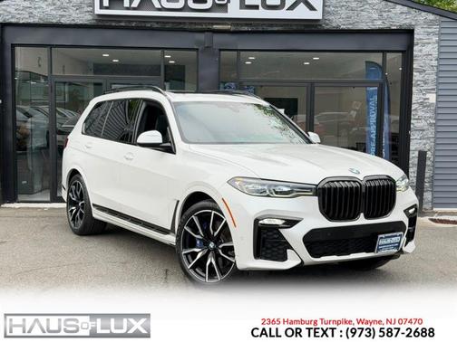 Mineral White Metallic 2021 BMW X7 xDrive40i