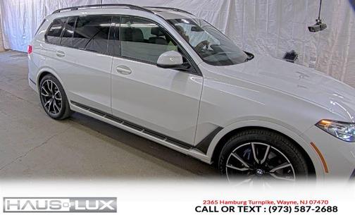 Mineral White Metallic 2021 BMW X7 xDrive40i