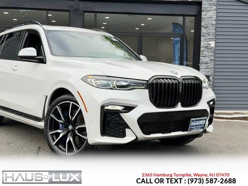 Mineral White Metallic 2021 BMW X7 xDrive40i