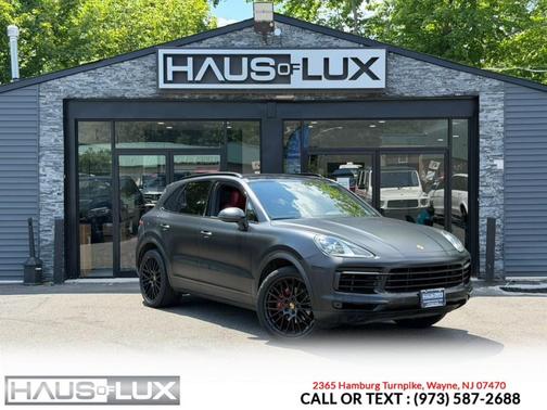 Black 2019 Porsche Cayenne Cayenne