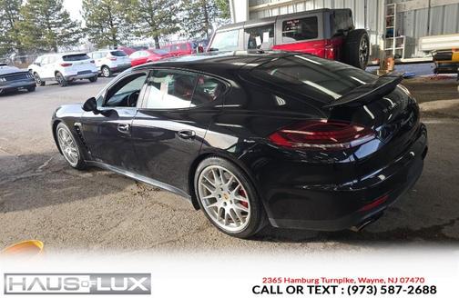 2016 Porsche Panamera GTS