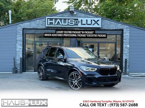 Black 2022 BMW X5 xDrive40i