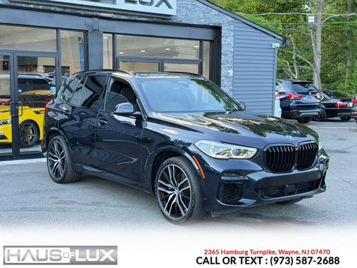 Black 2022 BMW X5 xDrive40i
