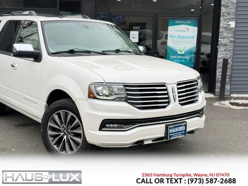 2017 Lincoln Navigator Select
