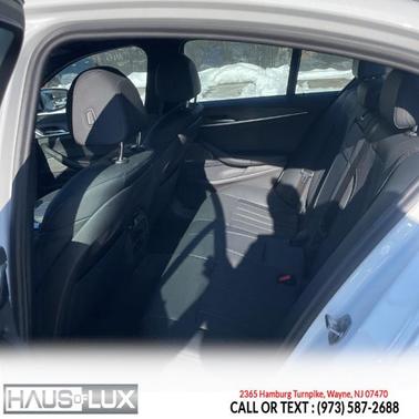 2022 BMW 530 i xDrive