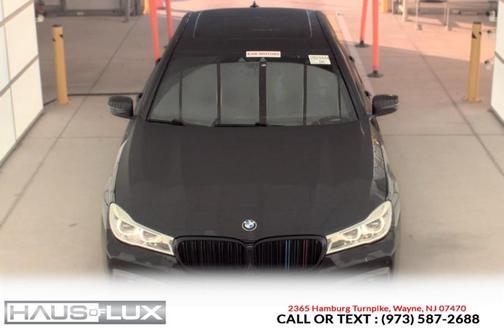 Black 2018 BMW 750 i xDrive