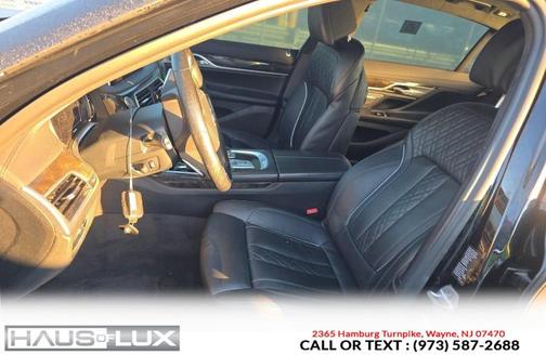 Black 2018 BMW 750 i xDrive