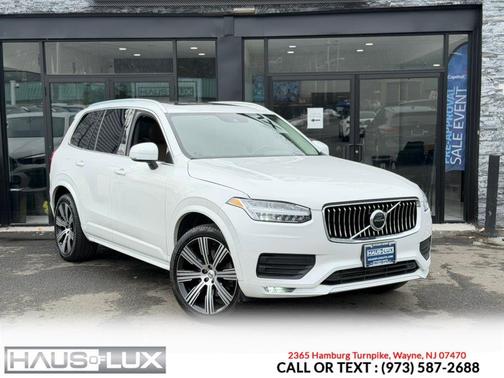 2020 Volvo XC90 T6 Momentum