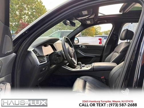 Black 2022 BMW X5 M50i