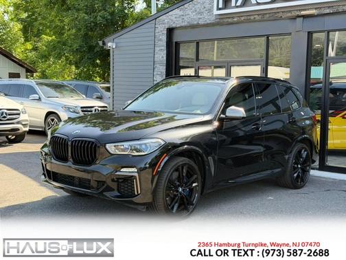 Black 2021 BMW X5 M50i