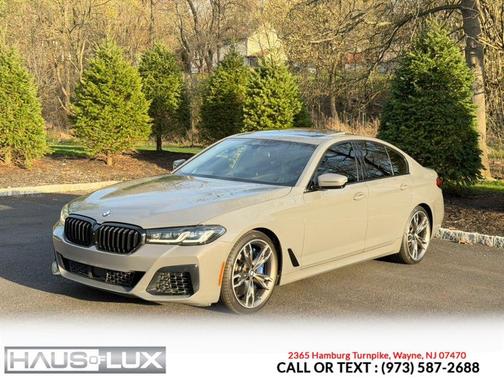 Bernina Grey Amber Effect Metallic 2022 BMW M550 i Xdrive
