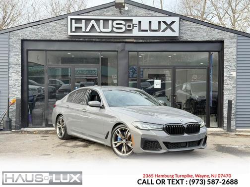 Bernina Grey Amber Effect Metallic 2022 BMW M550 i Xdrive
